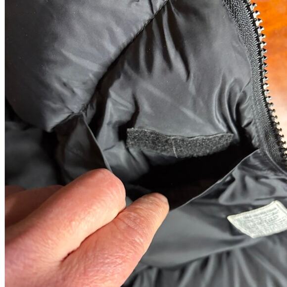 Vintage Marmot Mountain Works Puffer Vest Goose Down Black Women's Size XS - Picture 7 of 8